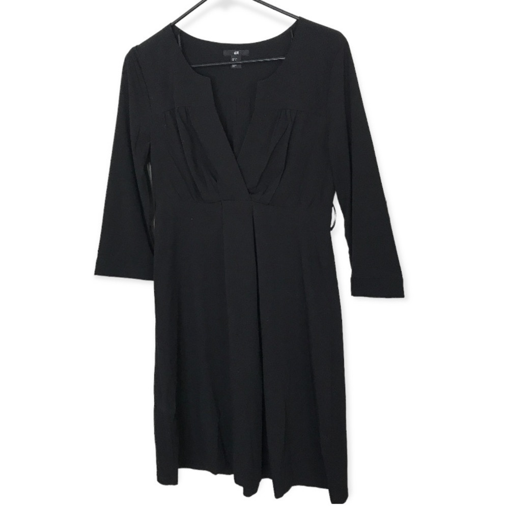 3/$15 H&M black long sleeve vneck  dress